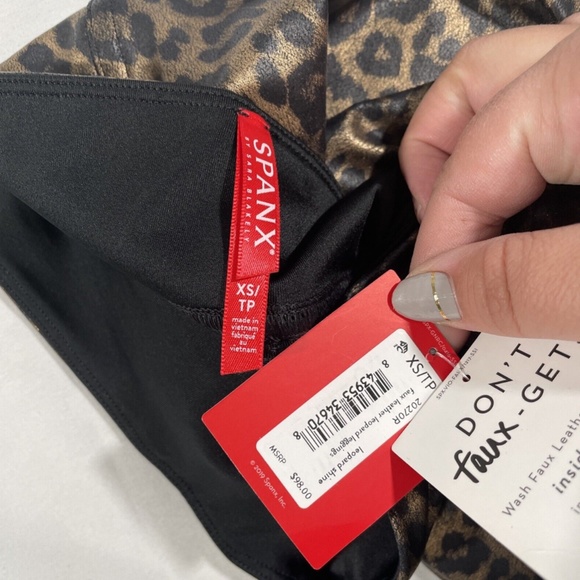 NWT Spanx [ XS ] Leopard Print Faux Leather Leggings - Picture 7 of 12